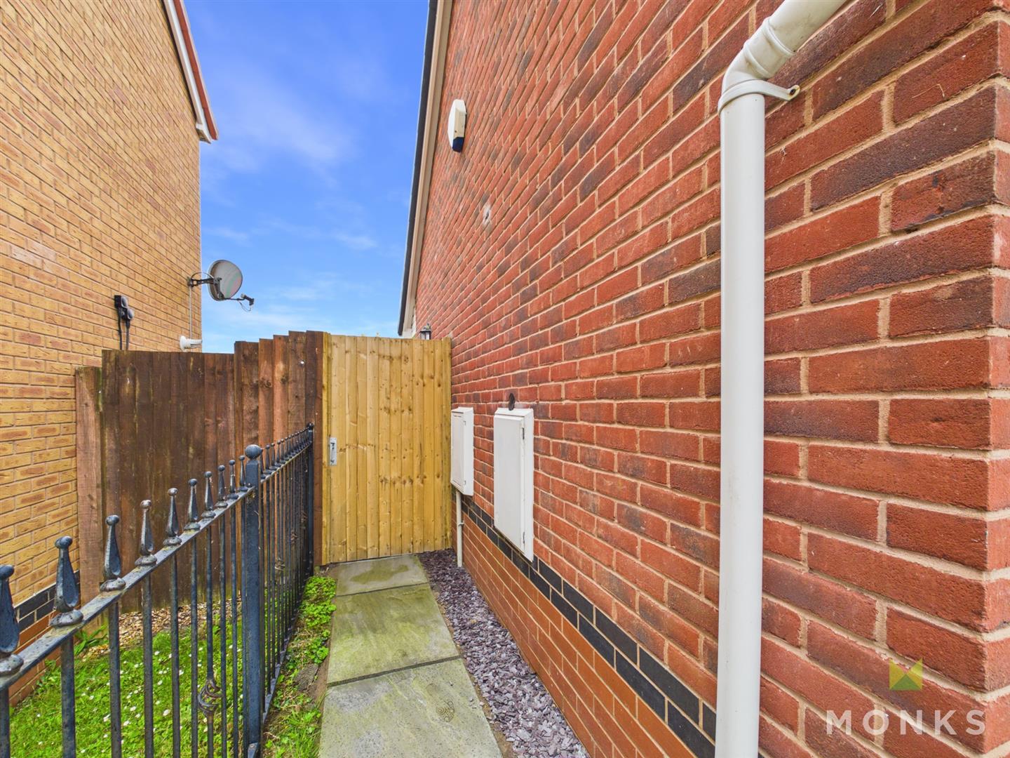 19 Milars Field, Oswestry, SY10 9PU For Sale